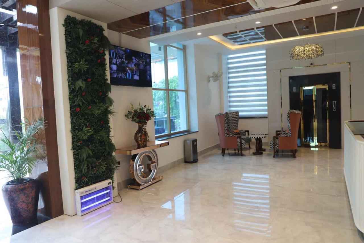 Golden Stone Resorts Alīgarh エクステリア 写真